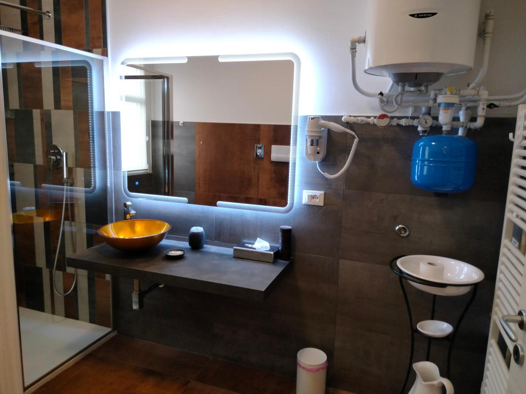 Bed End Breakfast Mary'S Tower Ξενοδοχείο Μπολόνια Δωμάτιο φωτογραφία